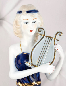 Статуэтка "Дама с арфой" MC0821