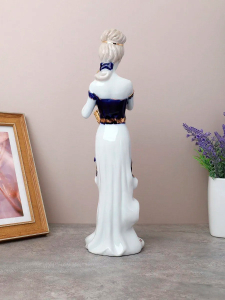 Статуэтка "Дама с саксофоном" MC0824