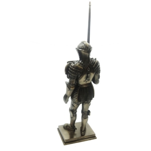 Статуэтка рыцаря с копьем WU74096A4